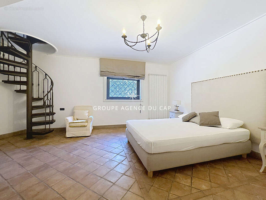 Maison à SAINT-RAPHAEL