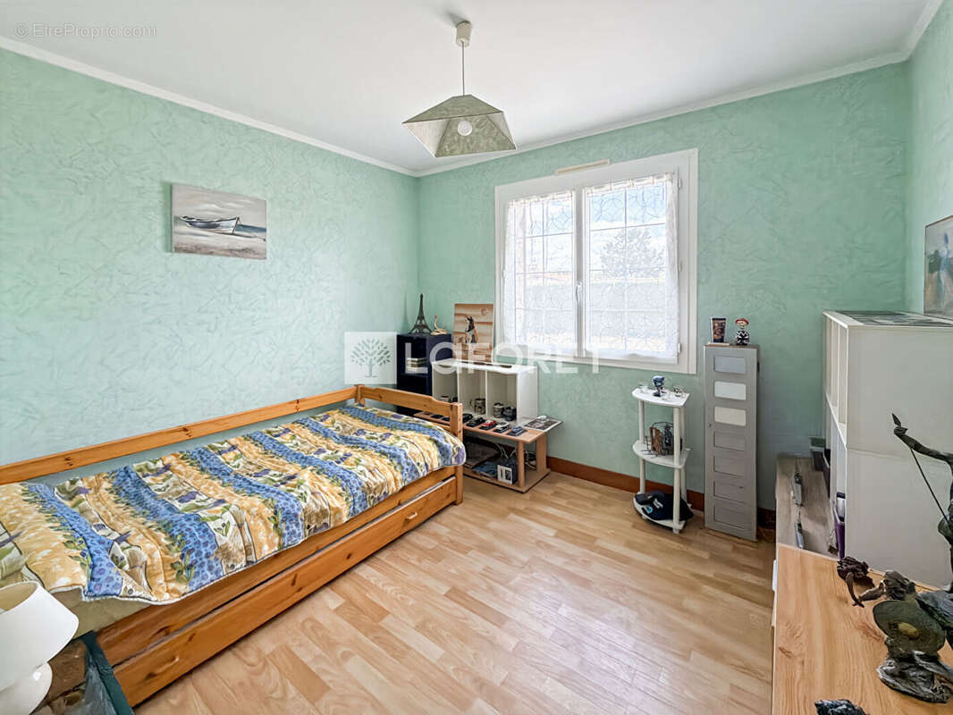 Maison Saint Sulpice De Faleyrens 5 pièce(s) 95 m² - photo 5