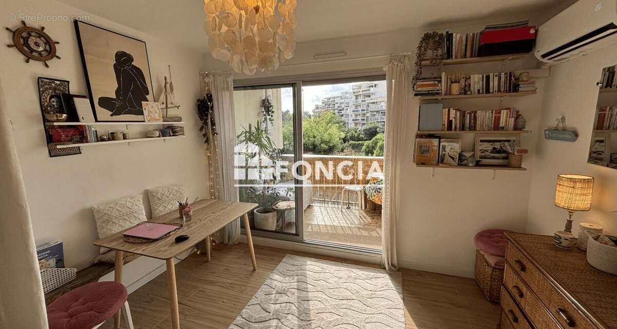 Lavandou : Coup de Coeur Charmant studio du 22m2 entièrement rénové au cœur du Lavandou - photo 14