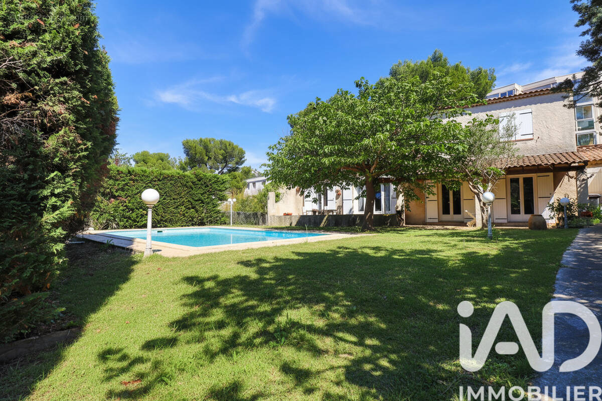 Photo 1 - Maison à MARSEILLE-9E