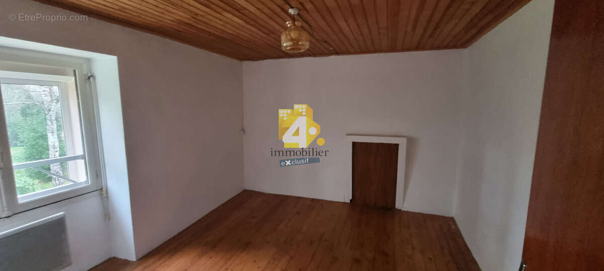 Maison à SAINTE-ANNE-SUR-BRIVET