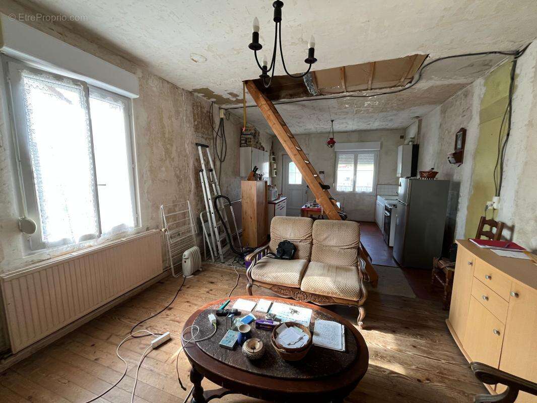 Maison à LIEZ