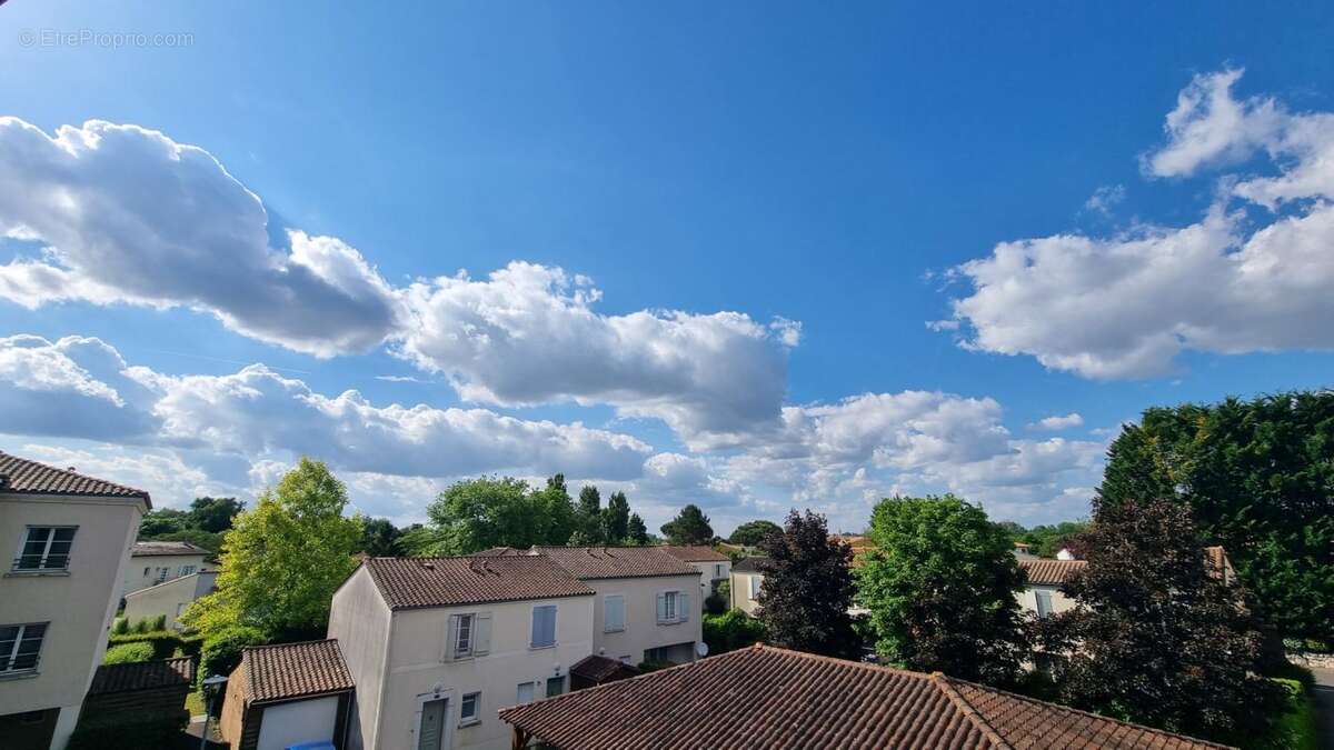 Appartement à SAINT-YRIEIX-SUR-CHARENTE