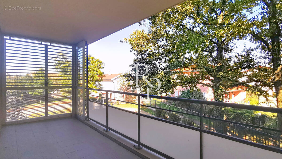 Appartement à CRAPONNE