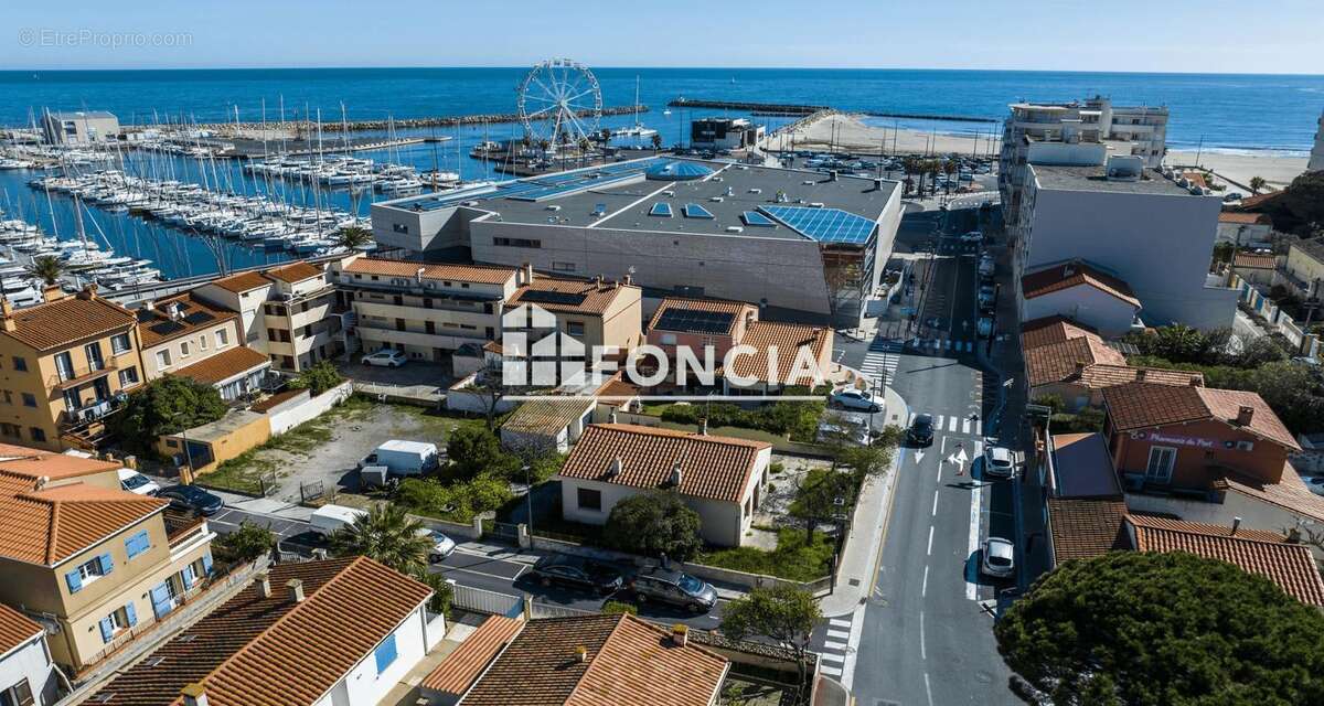 EXCLUSIVITÉ CANET PORT – Dernier Étage – 46 m² au Sol – Vue Dégagée + Aperçu Mer – 2 Terrasses – Mezzanine - photo 7