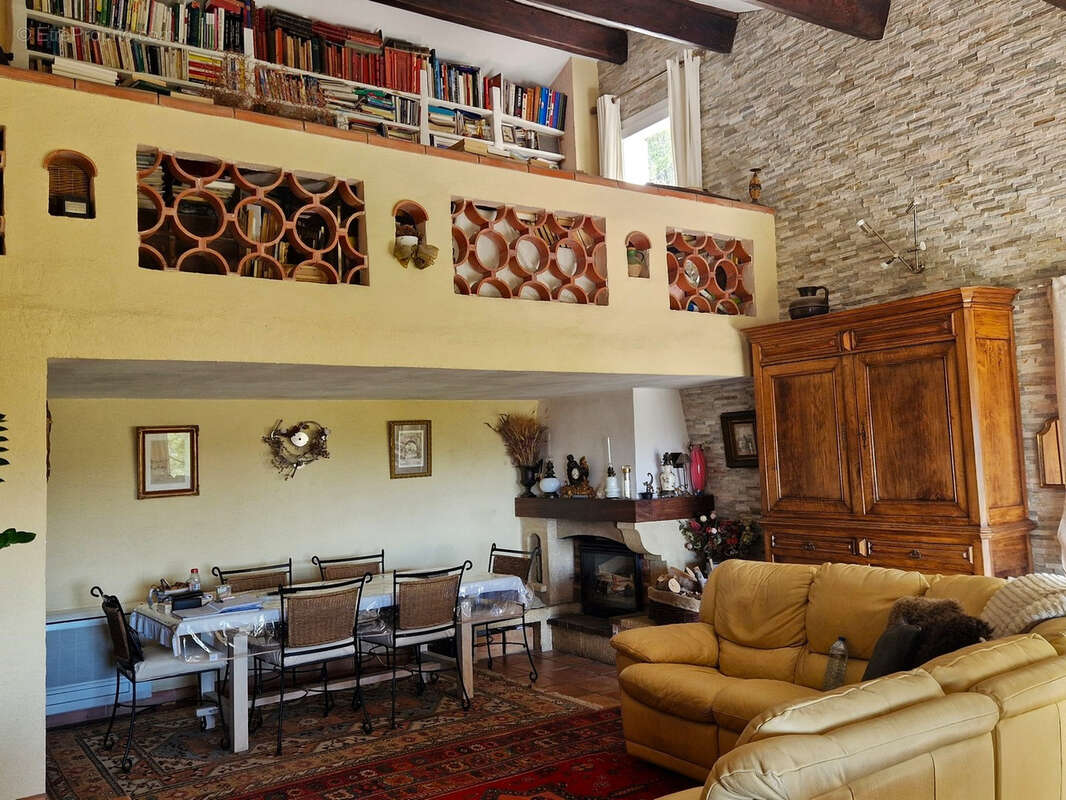 Maison à LA VALETTE-DU-VAR