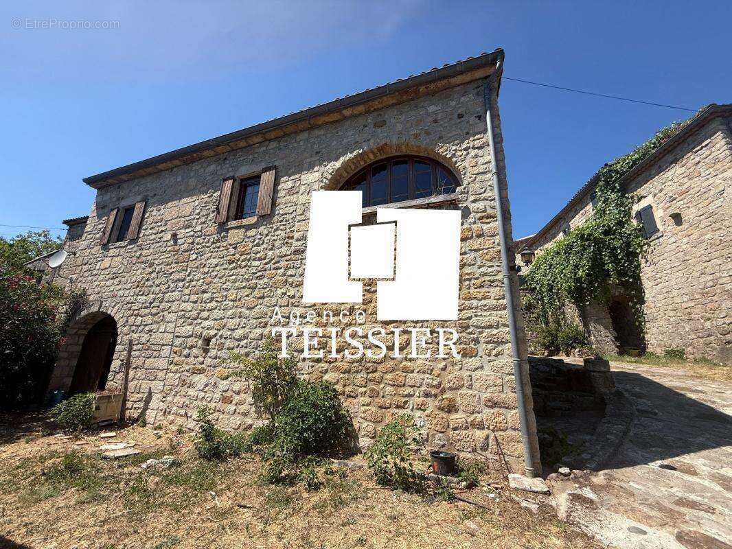 Maison à LES ASSIONS