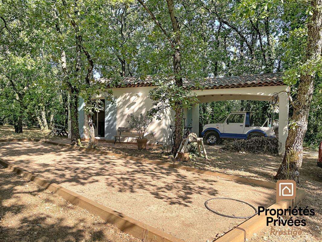 Villa 4 chambres - Piscine - Dépendance - Terrain 4 652 m² - Forcalqueiret 83136 - photo 10