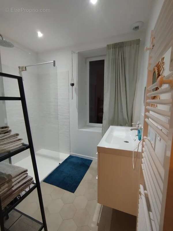 Maison à SAINT-PIERRE-DE-MAILLE