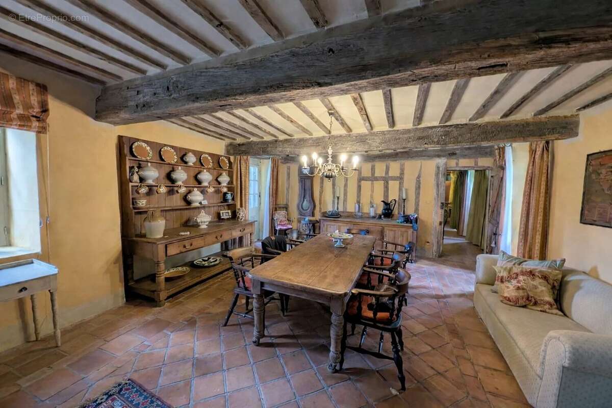 Maison à ESTAMPES