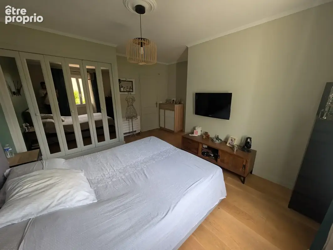 Rare sur le secteur du brusc   grande maison avec piscine et double garage - photo 9