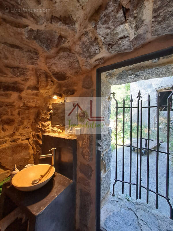Maison à SAINTE-MARGUERITE-LAFIGERE