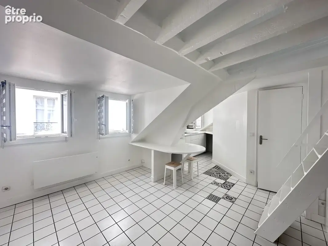 Paris 11 - folie mericourt - charmant studio renove - photo 1