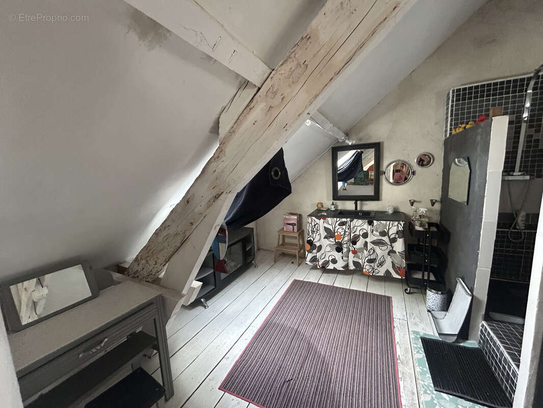 Maison en pierre avec jardin clos   Plus de 210 m2 habitables   Fort potentiel - 46350 PAYRAC - photo 14