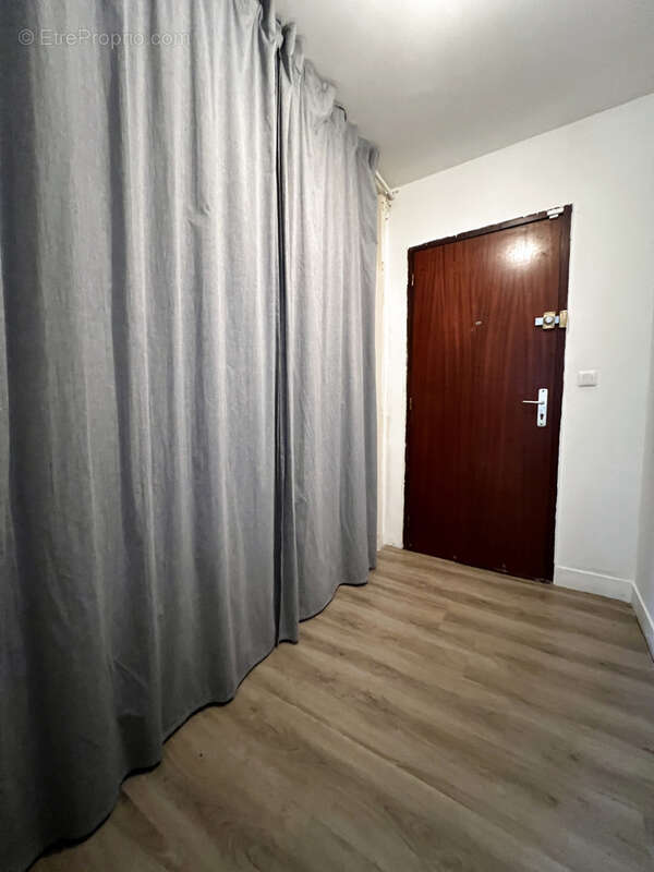 Appartement à SURVILLIERS