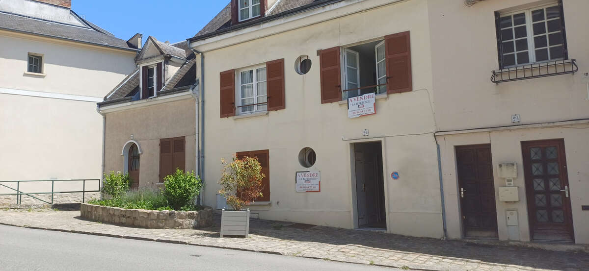 Maison à LA ROCHE-GUYON