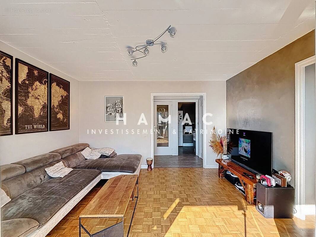 Appartement à OULLINS