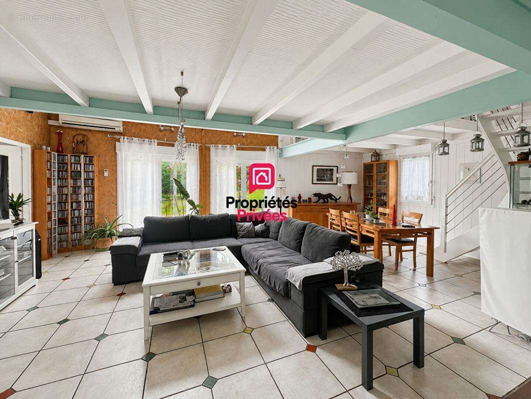 Maison à ossature bois avec vue et sous-sol complet, terrain de 3 800 m² - photo 7