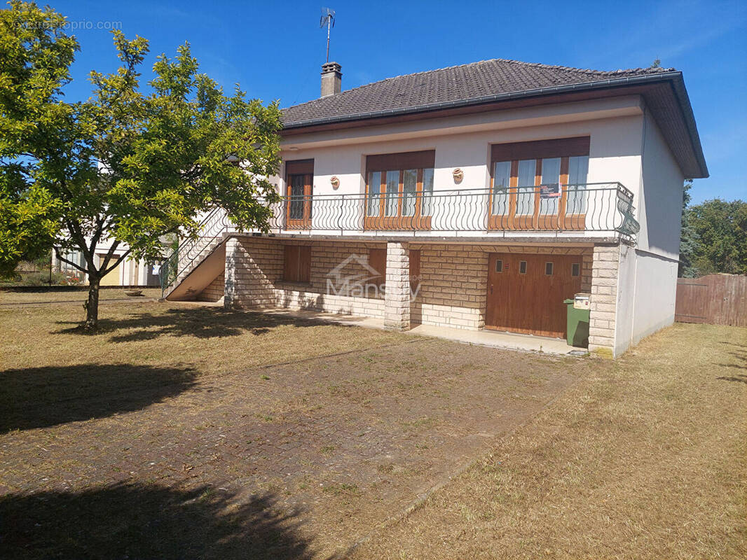 Maison à ETAIN
