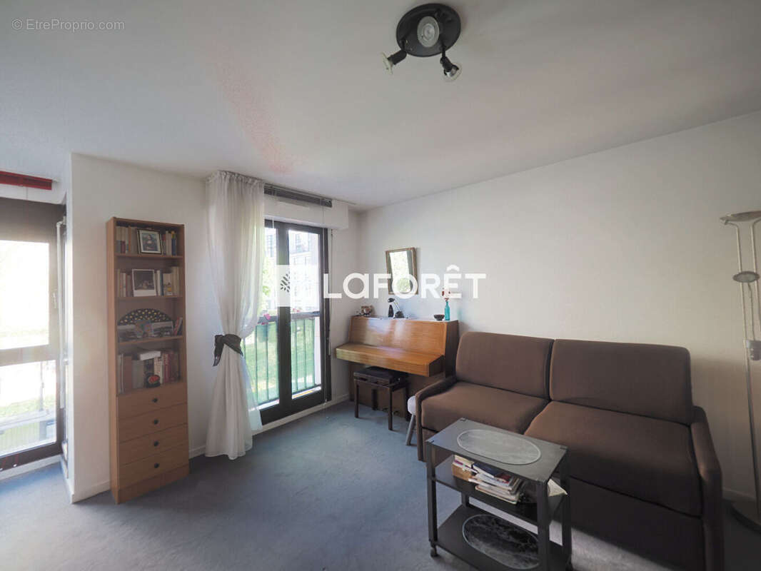 Appartement à PARIS-20E