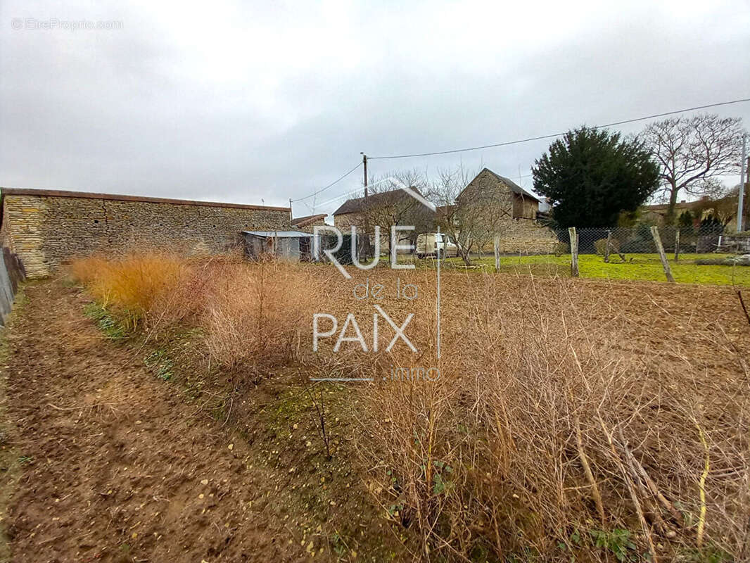 Terrain Angliers 415 m2 avec grange - photo 2