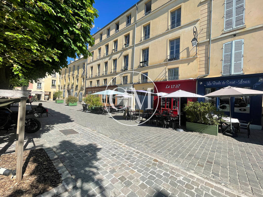Commerce à VERSAILLES