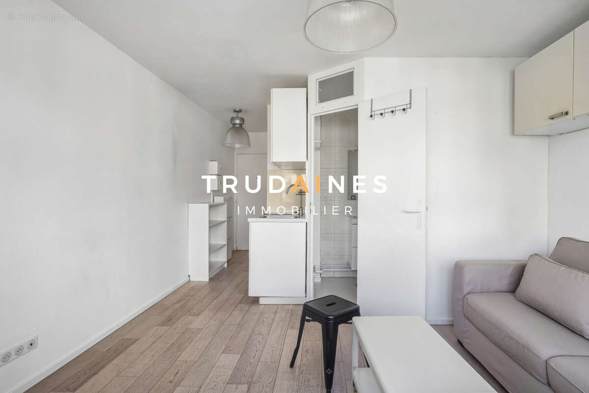 Appartement à PARIS-11E