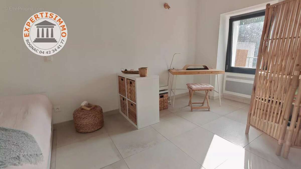 Appartement à ROGNAC