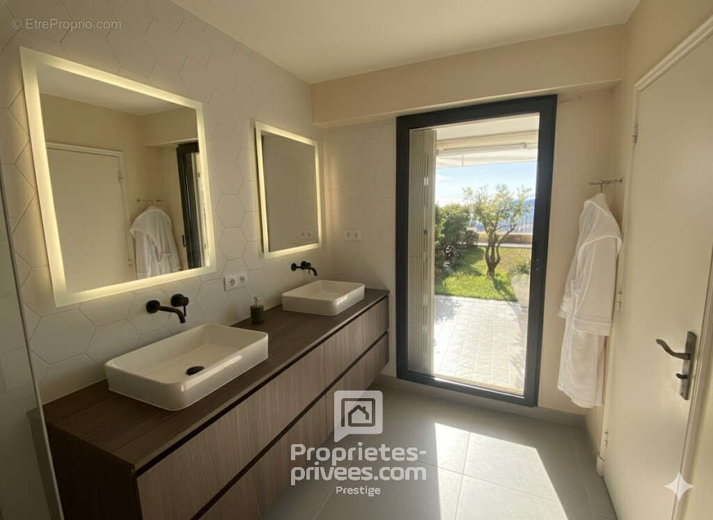 NICE MONT BORON Vue mer exceptionnelle, Appartement 3 pièces avec jardin - photo 11