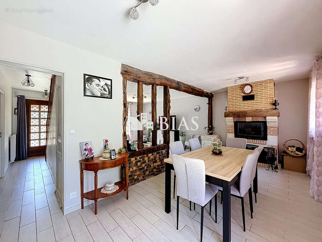 Maison 101 m² à Brionne  - photo 4