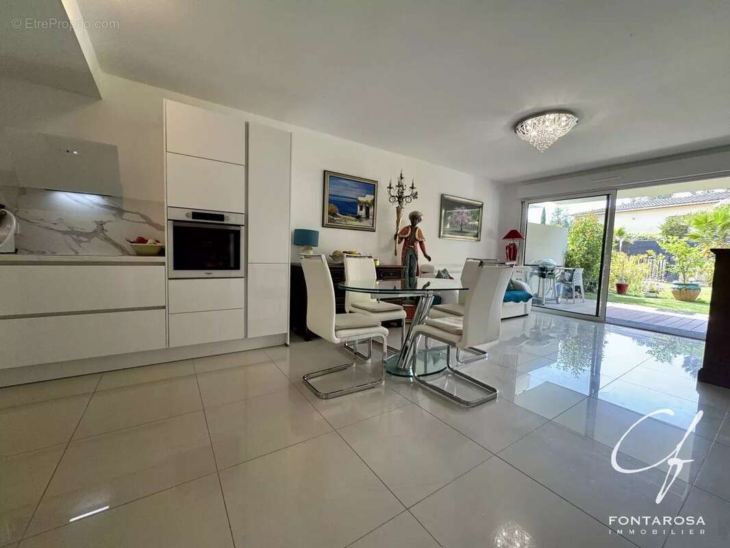 Appartement à SAINT-RAPHAEL