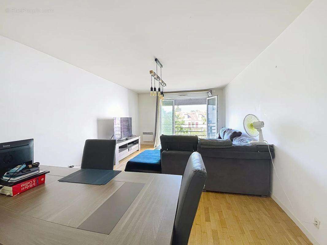 Superbe F4 lumineux avec balcon et 2 parkings–Résidence sécurisé - photo 3