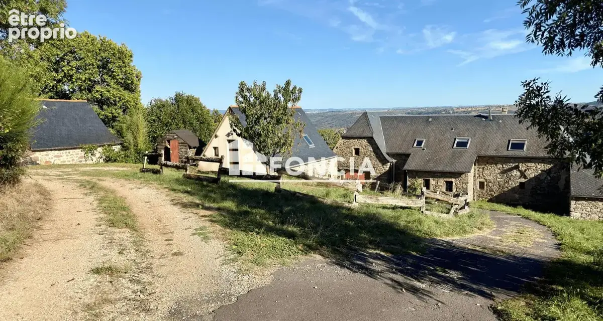 Maison à CLAIRVAUX-D'AVEYRON