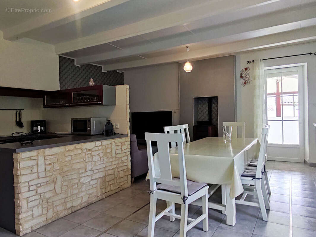 Maison à SAINT-CHRISTOPHE