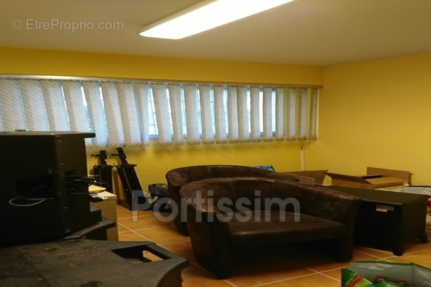 Commerce à SAINT-LAURENT-DU-VAR