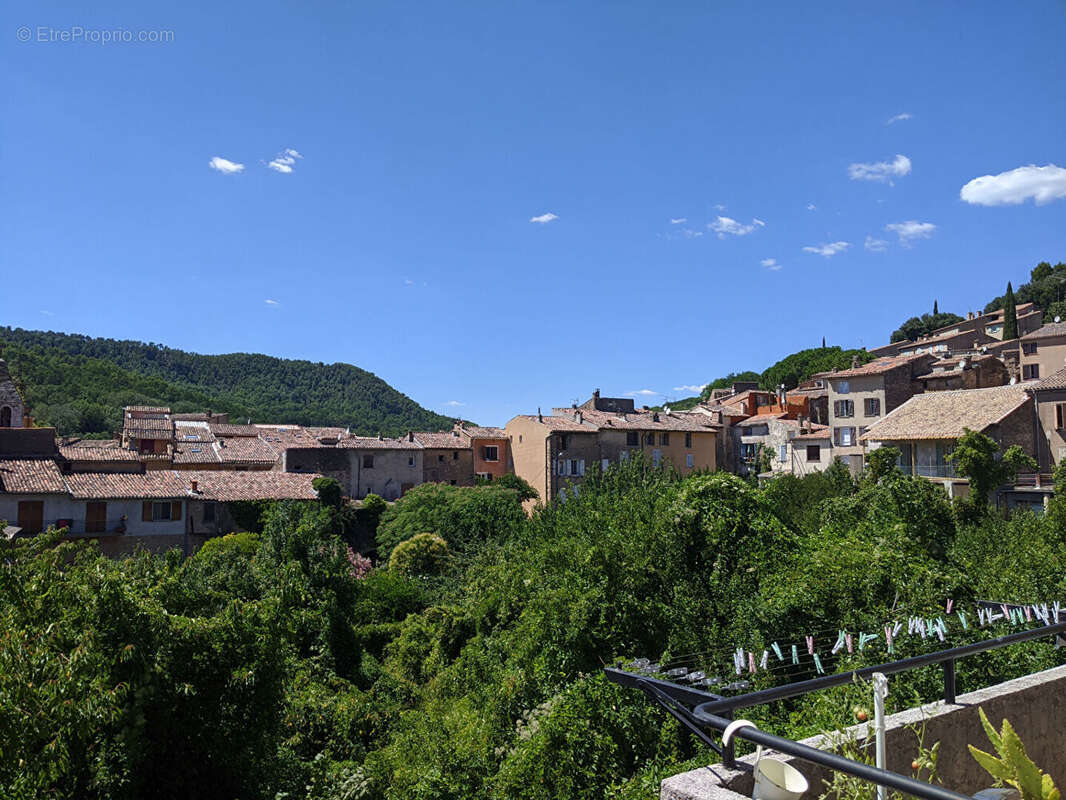 Appartement à SALERNES