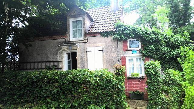 Maison à CHARENTON-DU-CHER