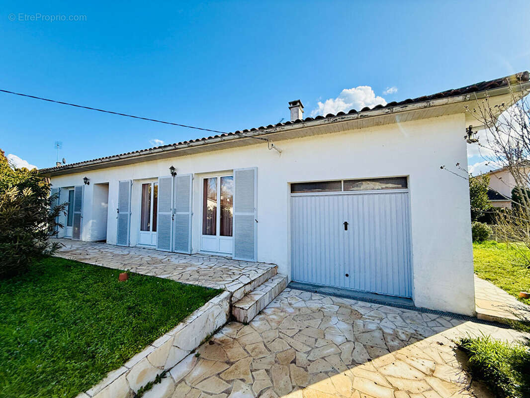 Maison à SAINT-SYLVESTRE-SUR-LOT