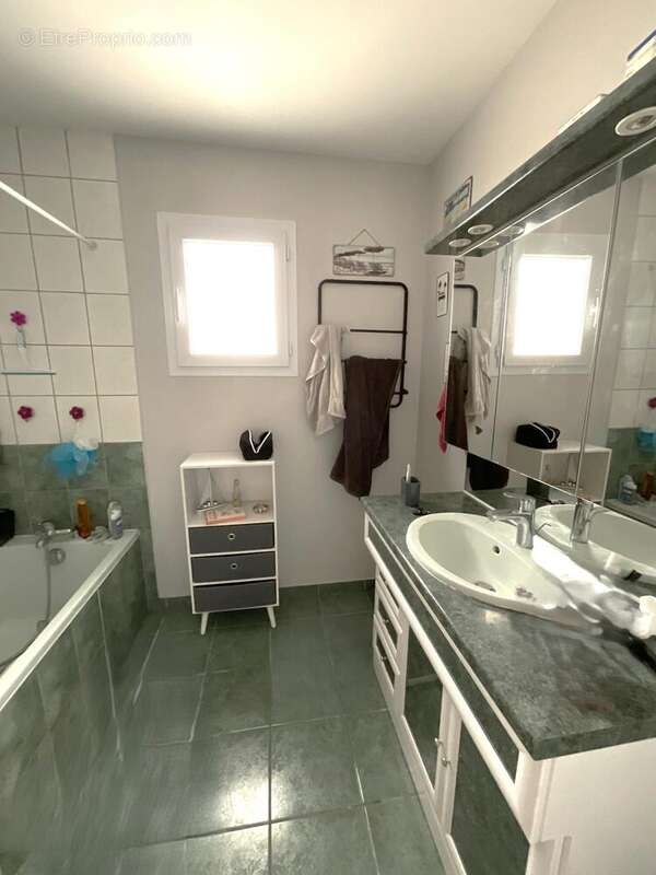 Photo 8 - Maison à MOULINS-SUR-YEVRE