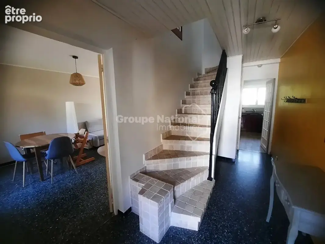 AVIGNON Extra Muros, Maison P5, jardin, garage. - photo 4