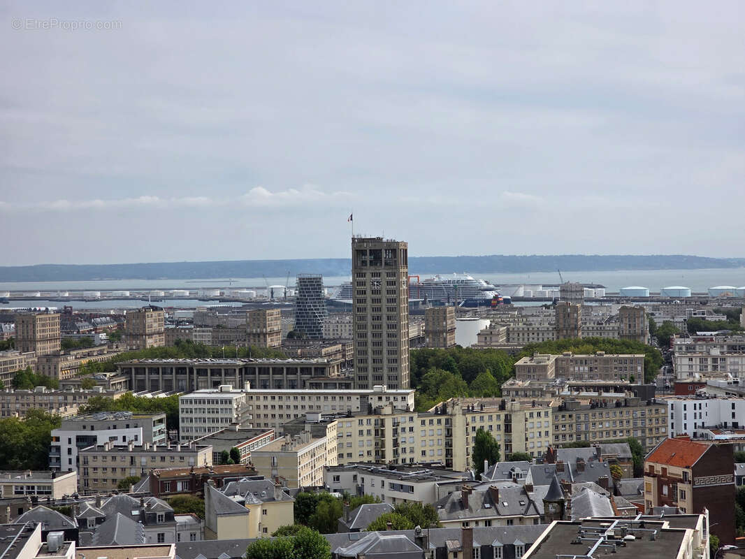 Appartement de standing vue ville et mer - photo 3
