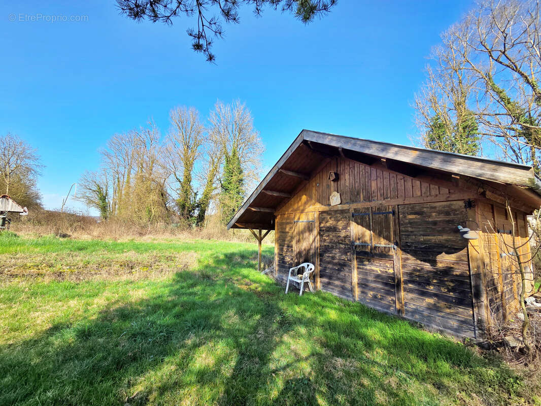 Terrain à KOEUR-LA-GRANDE