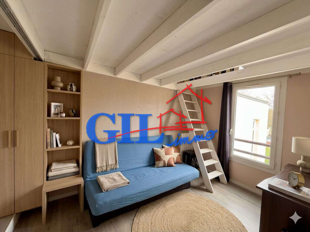 Appartement à NANDY
