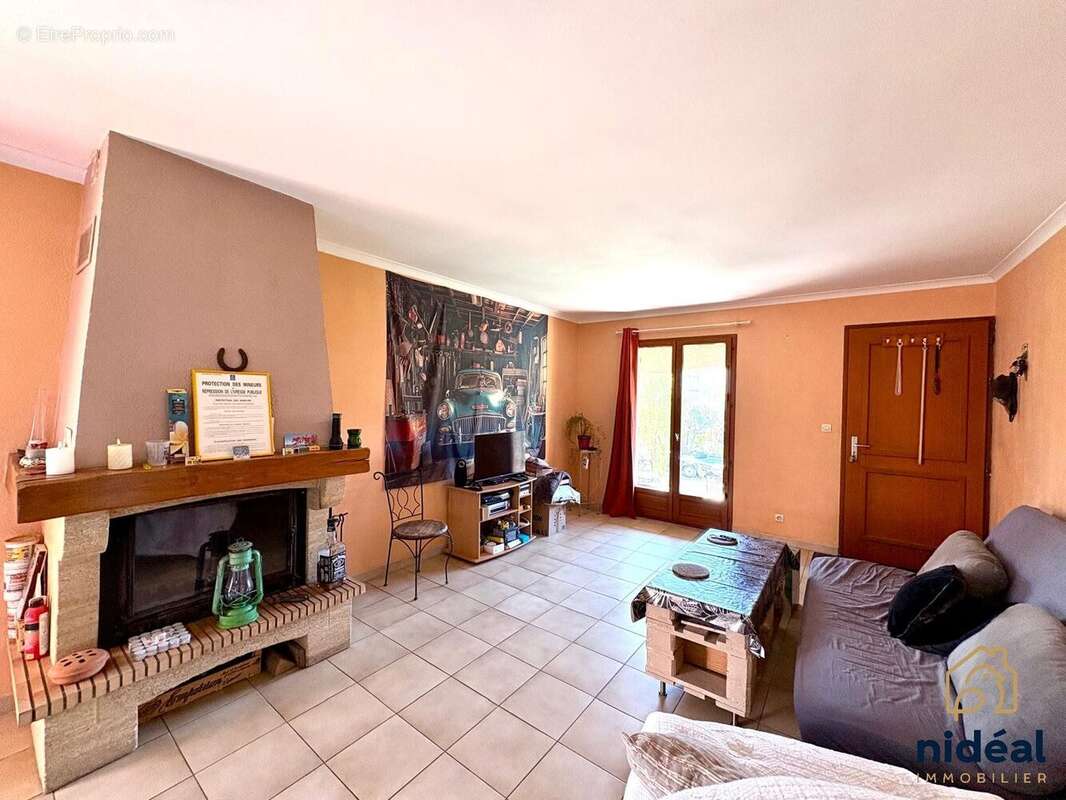 Maison 95 m² à Vergeze  - photo 4