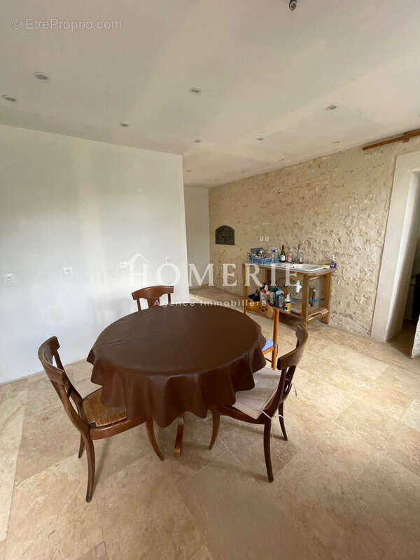 Charmante longere en pierres renovee - photo 7
