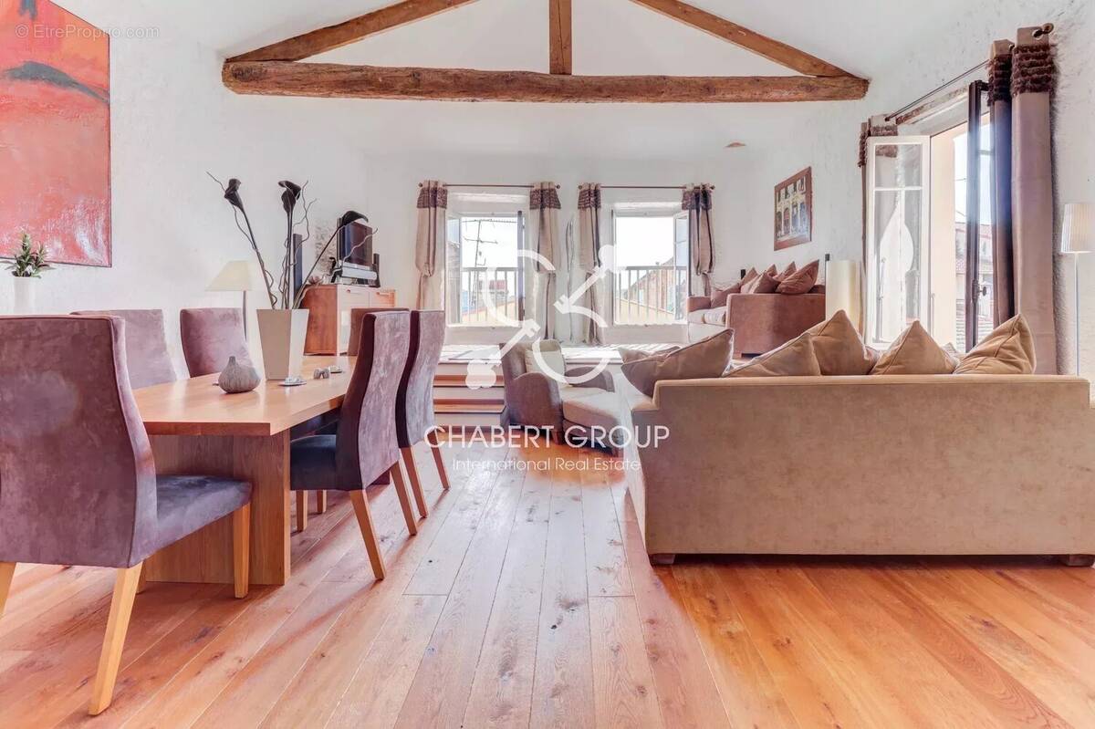 Appartement à VILLEFRANCHE-SUR-MER