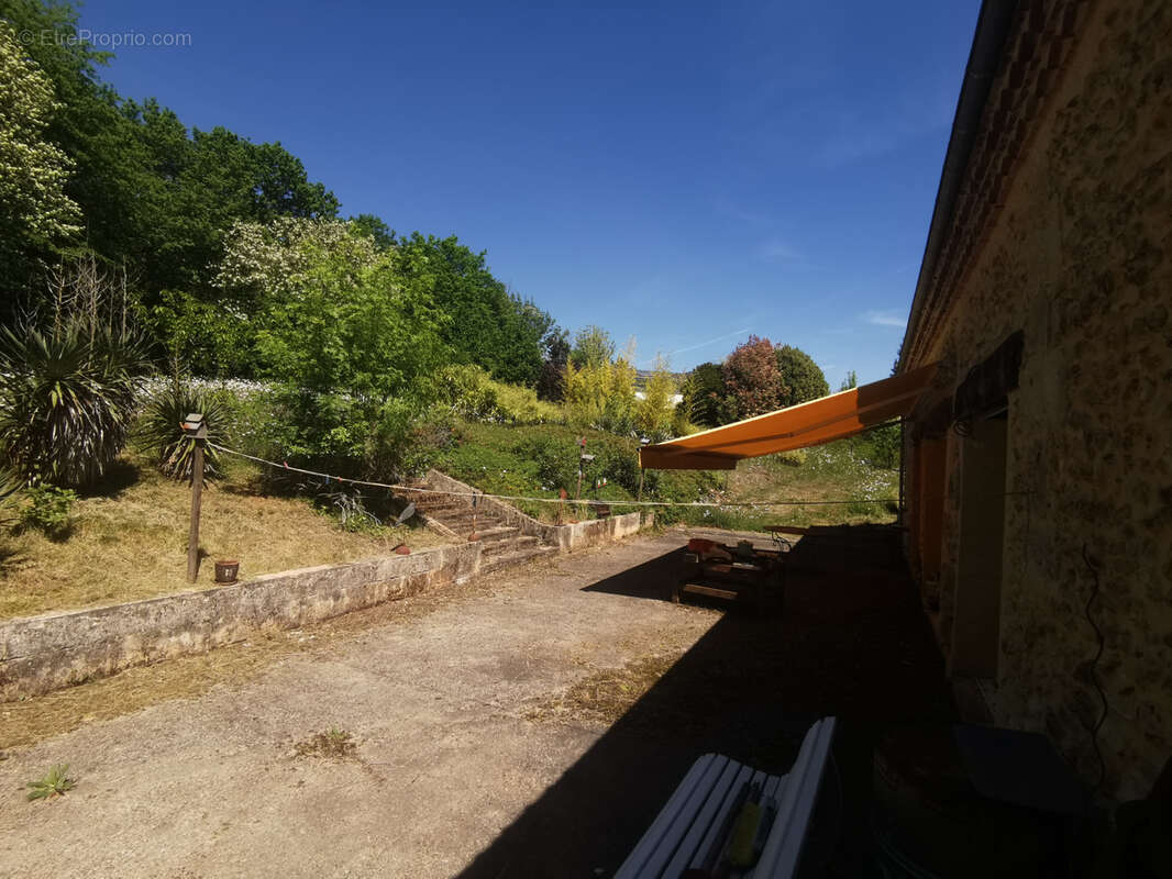 Autre à PERIGUEUX