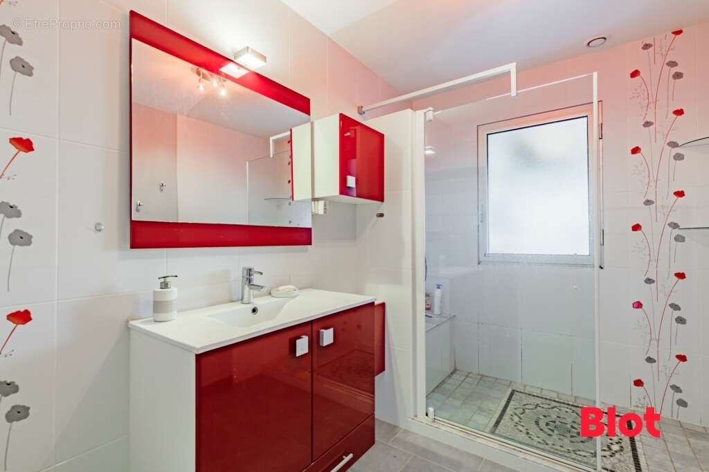 Maison à SAINT-MICHEL-CHEF-CHEF