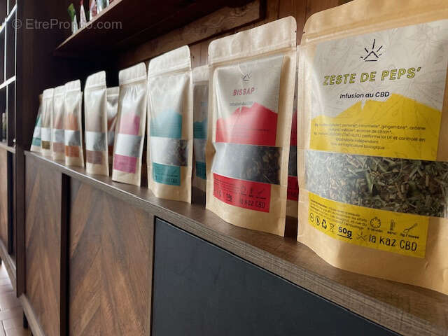 Commerce à SAINT-PIERRE