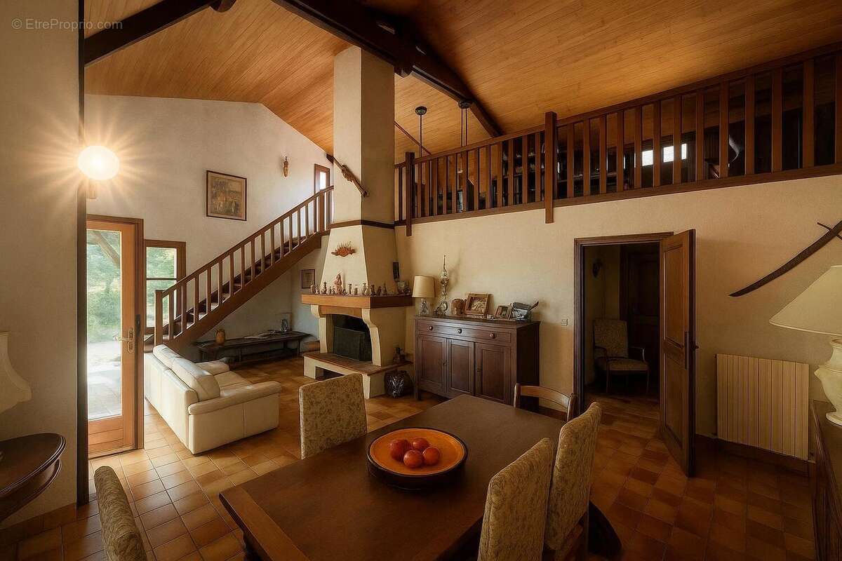 0a2f2d1c-44ed-4f73-8dd6-542be75b6609 - Maison à ARCAMBAL